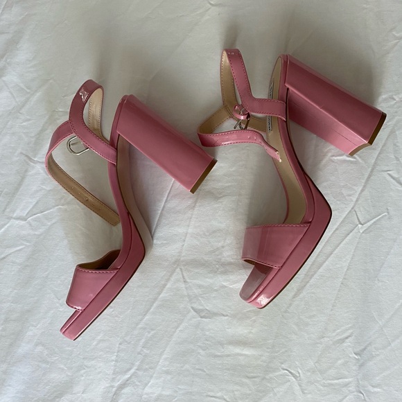 Steve Madden pink platform heels - Picture 3 of 12
